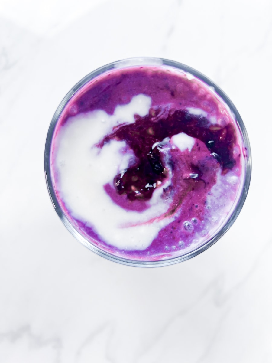 Smoothie with blueberries.
