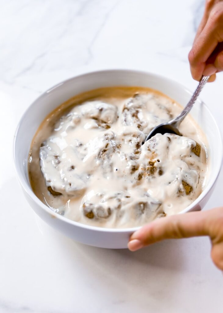 Cinnamon Toast Crunch Oatmeal Cinnamon Rolls