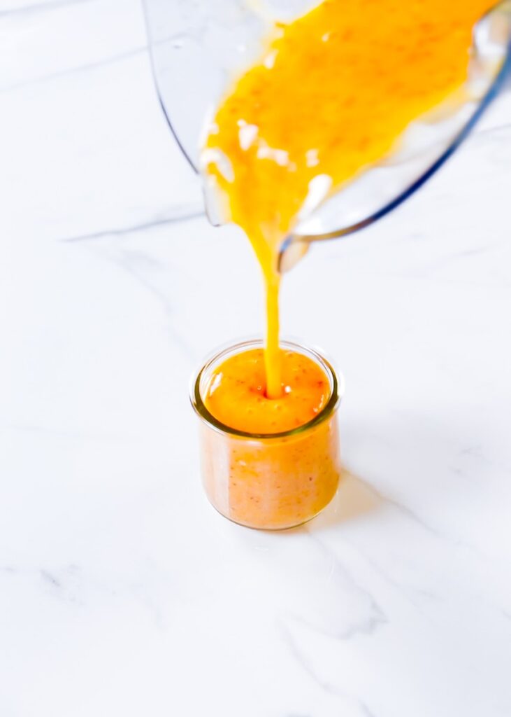 Lemon and peach mocktail spritz