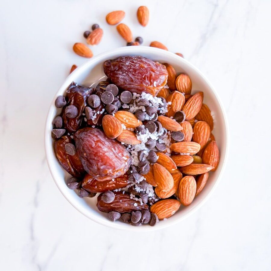 Salted caramel chocolate date balls ingredients.